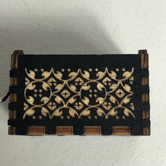 Nightmare Before Christmas Jack + Sally Fireworks Hand Crank Wooden Music Box - Picture 7 of 10